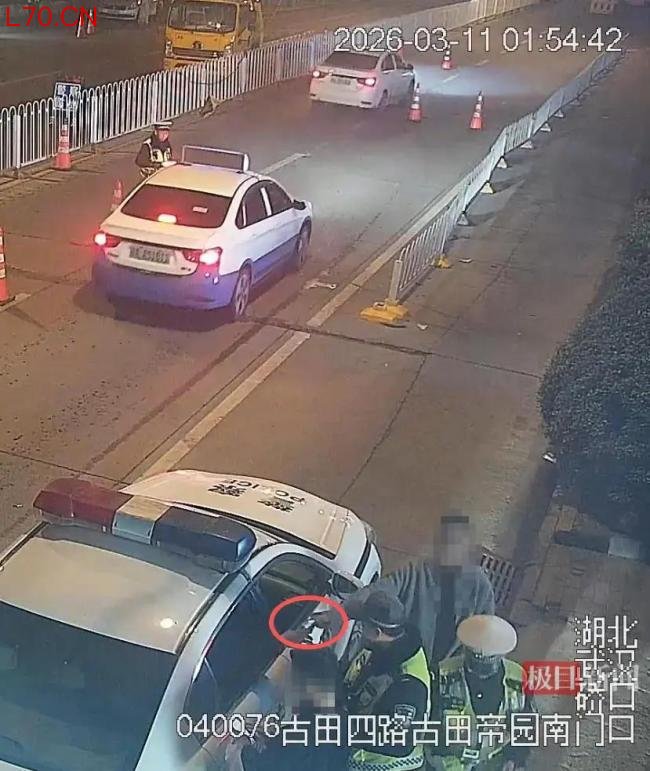 男子醉驾 朋友阻挠执法被拘 无理取闹自食其果